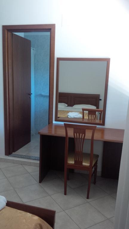 Del Riccio Hotel Martirano Room photo